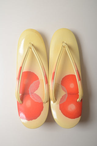 Zori sandals. kimono accessories.