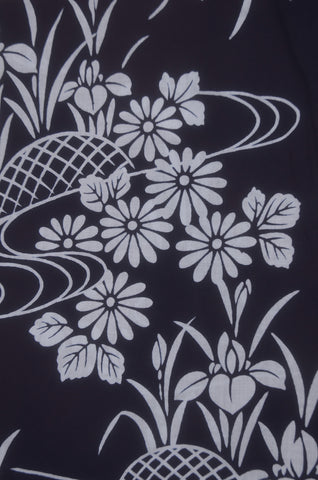 Archive Yukata – Traditional Pattern (Women / One of a Kind) W-AT #73