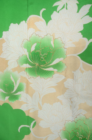 Japanese kimono. kimono for women. kimono female. houmongi kimono. tsukesage kimono.irotomesode.