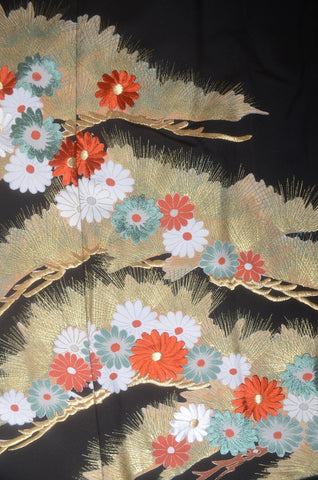 Japanese kimono. kimono for women. kimono female. black formal kimono. 