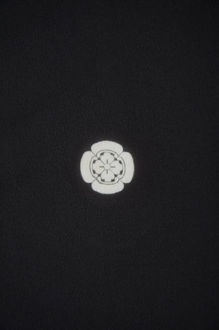 Japanese kimono. kimono for women. kimono female. black formal kimono. 