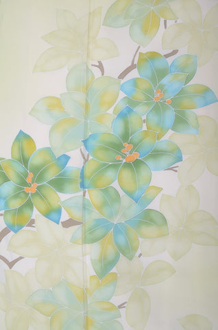 Japanese kimono. kimono for women. kimono female. houmongi kimono. tsukesage kimono.