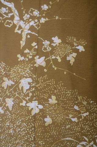 Japanese kimono. kimono for women. kimono female. houmongi kimono. tsukesage kimono.