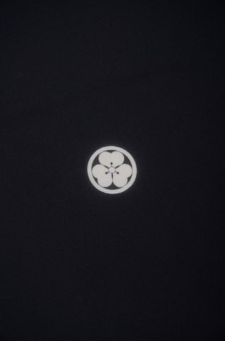 Japanese kimono. kimono for women. kimono female. black formal kimono. 