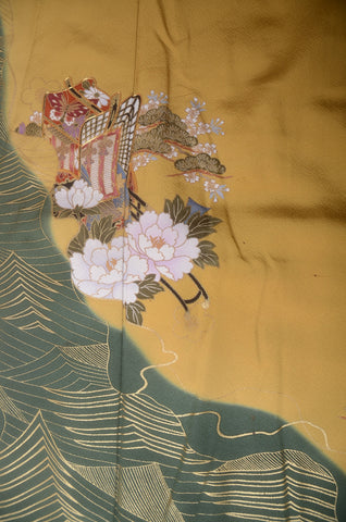 Japanese kimono. kimono for women. kimono female. houmongi kimono. tsukesage kimono.