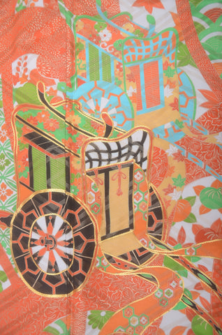 Furisode kimono. Long sleeved kimono. Japanese kimono. maiko kimono. geisha kimono.