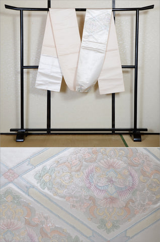 Obi belt. Japanese women obi belt. Tradiitonal obi. kimono belt. fukuro obi. maru obi.