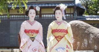 39 Long sleeve kimonos were uploaded on July 18