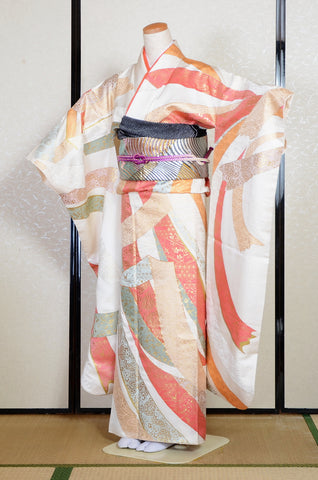 Furisode kimono. Long sleeved kimono. Japanese kimono. Japanese women obi belt. Tradiitonal obi. pre-tied obi. Obi age. Obi jime. kimono accessories.
