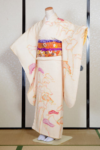 Furisode kimono. Long sleeved kimono. Japanese kimono. Japanese women obi belt. Tradiitonal obi. pre-tied obi. Obi age. Obi jime. kimono accessories.