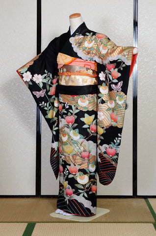 Furisode kimono. Long sleeved kimono. Japanese kimono. Japanese women obi belt. Tradiitonal obi. pre-tied obi. Obi age. Obi jime. kimono accessories.