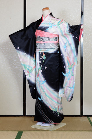 Furisode kimono. Long sleeved kimono. Japanese kimono. Japanese women obi belt. Tradiitonal obi. pre-tied obi. Obi age. Obi jime. kimono accessories.