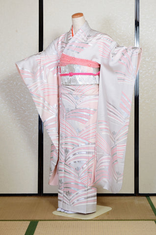 Furisode kimono. Long sleeved kimono. Japanese kimono. Japanese women obi belt. Tradiitonal obi. pre-tied obi. Obi age. Obi jime. kimono accessories.