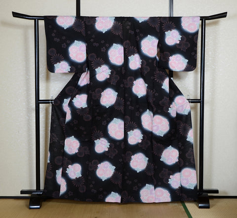 Archive Yukata – Traditional Pattern (Women / One of a Kind) W-AT #113