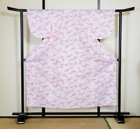 Archive Yukata – Traditional Pattern (Women / One of a Kind) W-AT #96