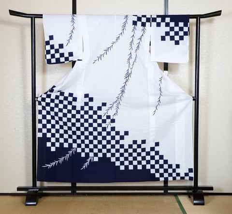 Archive Yukata – Traditional Pattern (Women / One of a Kind) W-AT #76