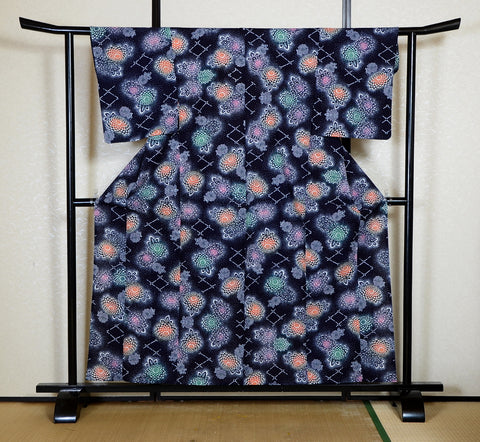 Archive Yukata – Traditional Pattern (Women / One of a Kind) W-AT #46