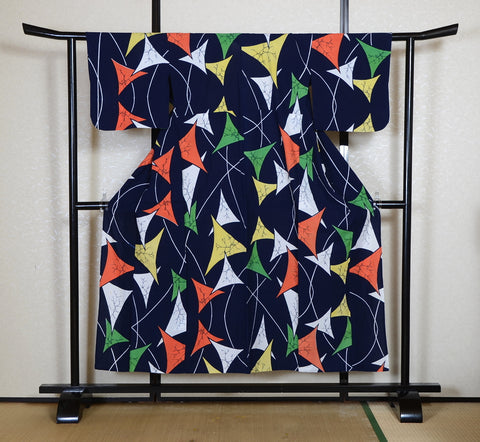 Archive Yukata – Traditional Pattern (Women / One of a Kind) W-AT #121