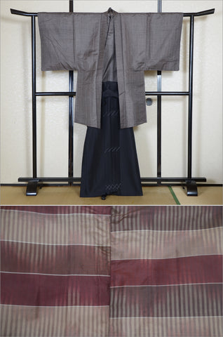 men kimono. Japanese kimono for men. montsuki hakama. kimono jacket hakama set. kimono and jacket and hakama.