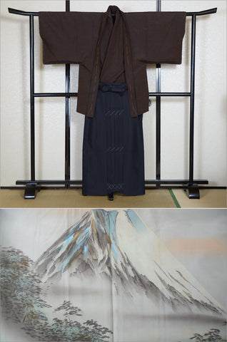 men kimono. Japanese kimono for men. montsuki hakama. kimono hakama set. kimono and hakama.