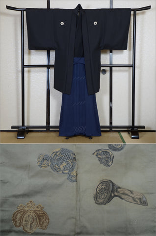 Men kimono. Japanese kimono for men. montsuki hakama. kimono jacket hakama set. kimono and jacket and hakama.