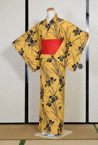 Women yukata. Japanese yukata. summer kimono. yukata for women. female yukata. yukata with traditional patterns.