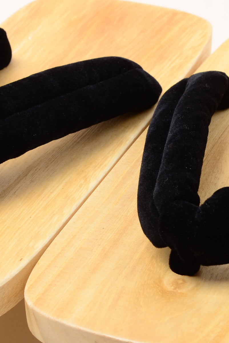 最終値下　ka na ta 下駄 L size ka na ta (カナタ)』geta 入荷。｜Seltie セルティ