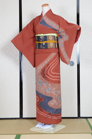 Japanese kimono. kimono for women. kimono female. houmongi kimono. tsukesage kimono.