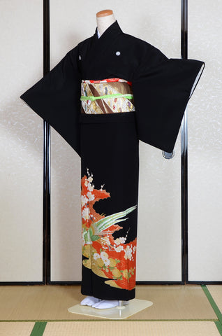 Japanese kimono. kimono for women. kimono female. black formal kimono. 