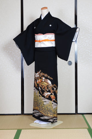 Japanese kimono. kimono for women. kimono female. black formal kimono. 