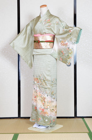 Japanese kimono. kimono for women. kimono female. houmongi kimono. tsukesage kimono.