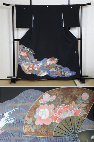 Japanese kimono. kimono for women. kimono female. black formal kimono. 