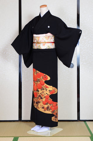 Japanese kimono. kimono for women. kimono female. black formal kimono. 