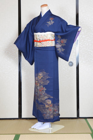 Japanese kimono. kimono for women. kimono female. houmongi kimono. tsukesage kimono.