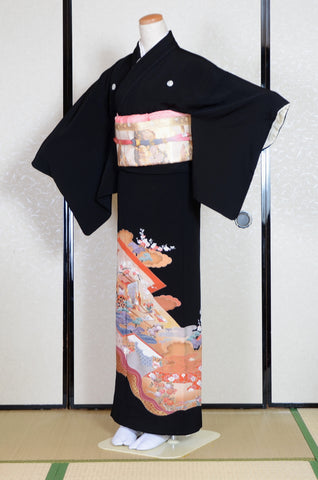 Japanese kimono. kimono for women. kimono female. black formal kimono. 