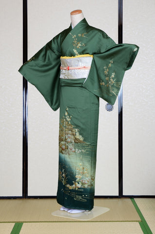 Japanese kimono. kimono for women. kimono female. houmongi kimono. tsukesage kimono.
