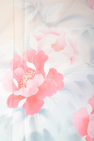 Japanese kimono. kimono for women. kimono female. houmongi kimono. tsukesage kimono.