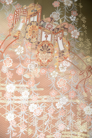 Japanese kimono. kimono for women. kimono female. houmongi kimono. tsukesage kimono.