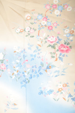 Japanese kimono. kimono for women. kimono female. houmongi kimono. tsukesage kimono.