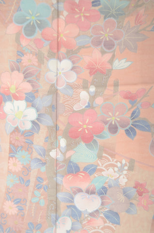 Japanese kimono. kimono for women. kimono female. houmongi kimono. tsukesage kimono.