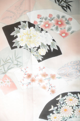 Japanese kimono. kimono for women. kimono female. houmongi kimono. tsukesage kimono.