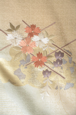 Japanese kimono. kimono for women. kimono female. houmongi kimono. tsukesage kimono.