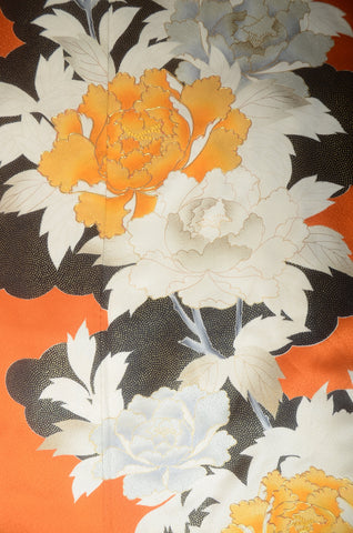 Japanese kimono. kimono for women. kimono female. houmongi kimono. tsukesage kimono.