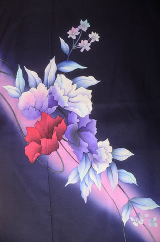 Japanese kimono. kimono for women. kimono female. houmongi kimono. tsukesage kimono.