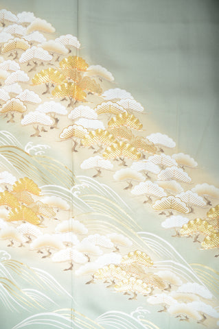 Japanese kimono. kimono for women. kimono female. houmongi kimono. tsukesage kimono.