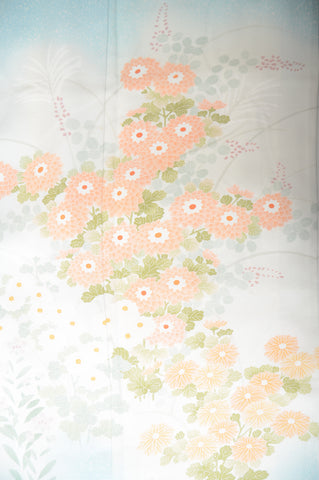 Japanese kimono. kimono for women. kimono female. houmongi kimono. tsukesage kimono.