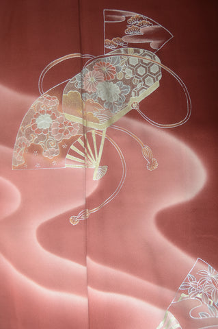 Japanese kimono. kimono for women. kimono female. houmongi kimono. tsukesage kimono.