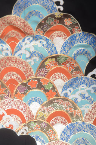 Japanese kimono. kimono for women. kimono female. black formal kimono. 