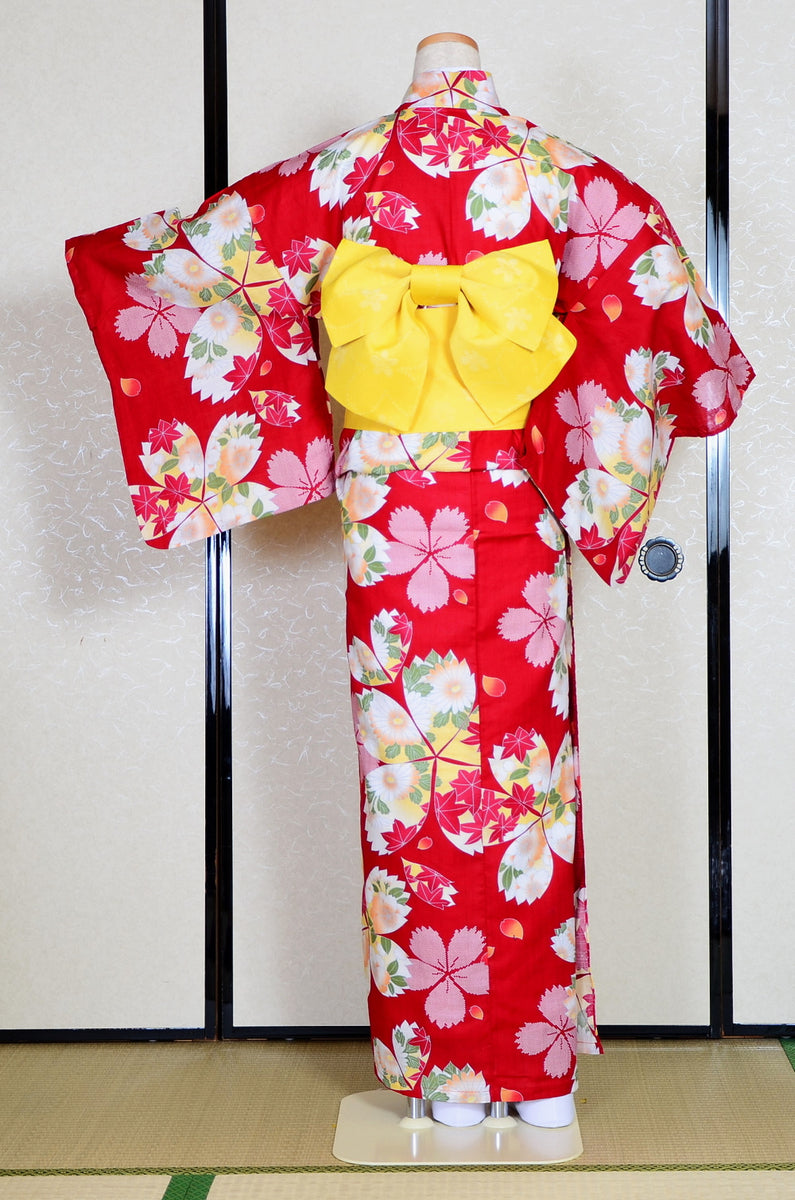 Japanese women yukata kimono. Summer kimono. – Kimono yukata