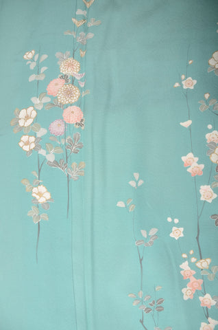 Japanese kimono. kimono for women. kimono female. houmongi kimono. tsukesage kimono.